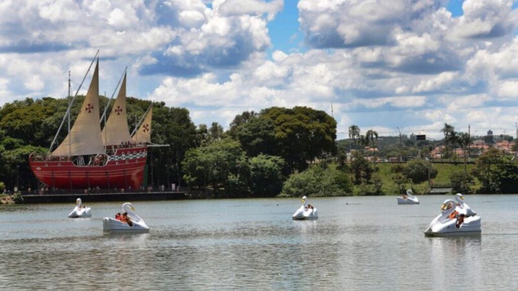 Imagem da Lagoa do Taquaral, a apenas 7 minutos do Unni Mansões